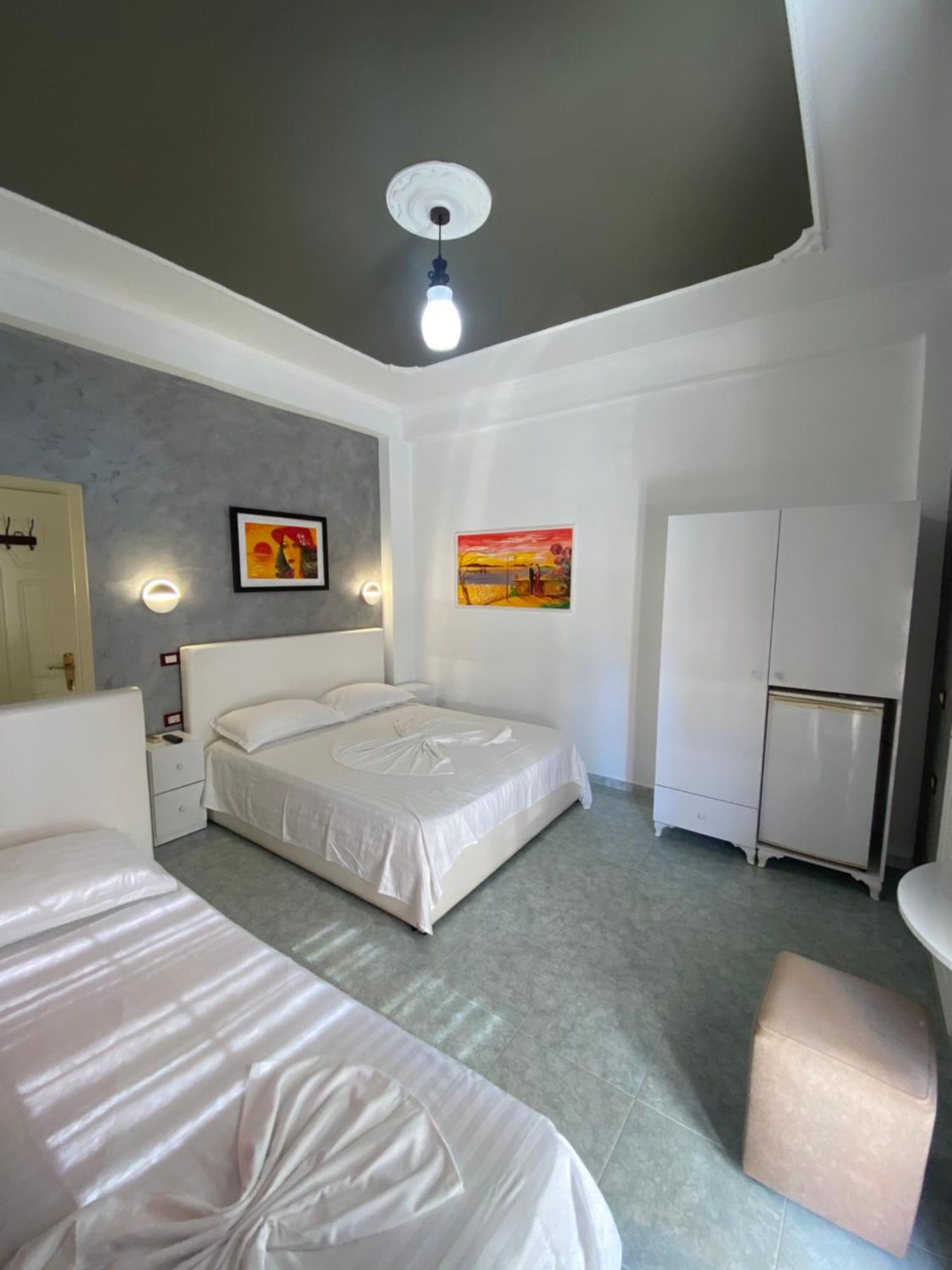 Bliss Boutique Hotel Durrës Buitenkant foto