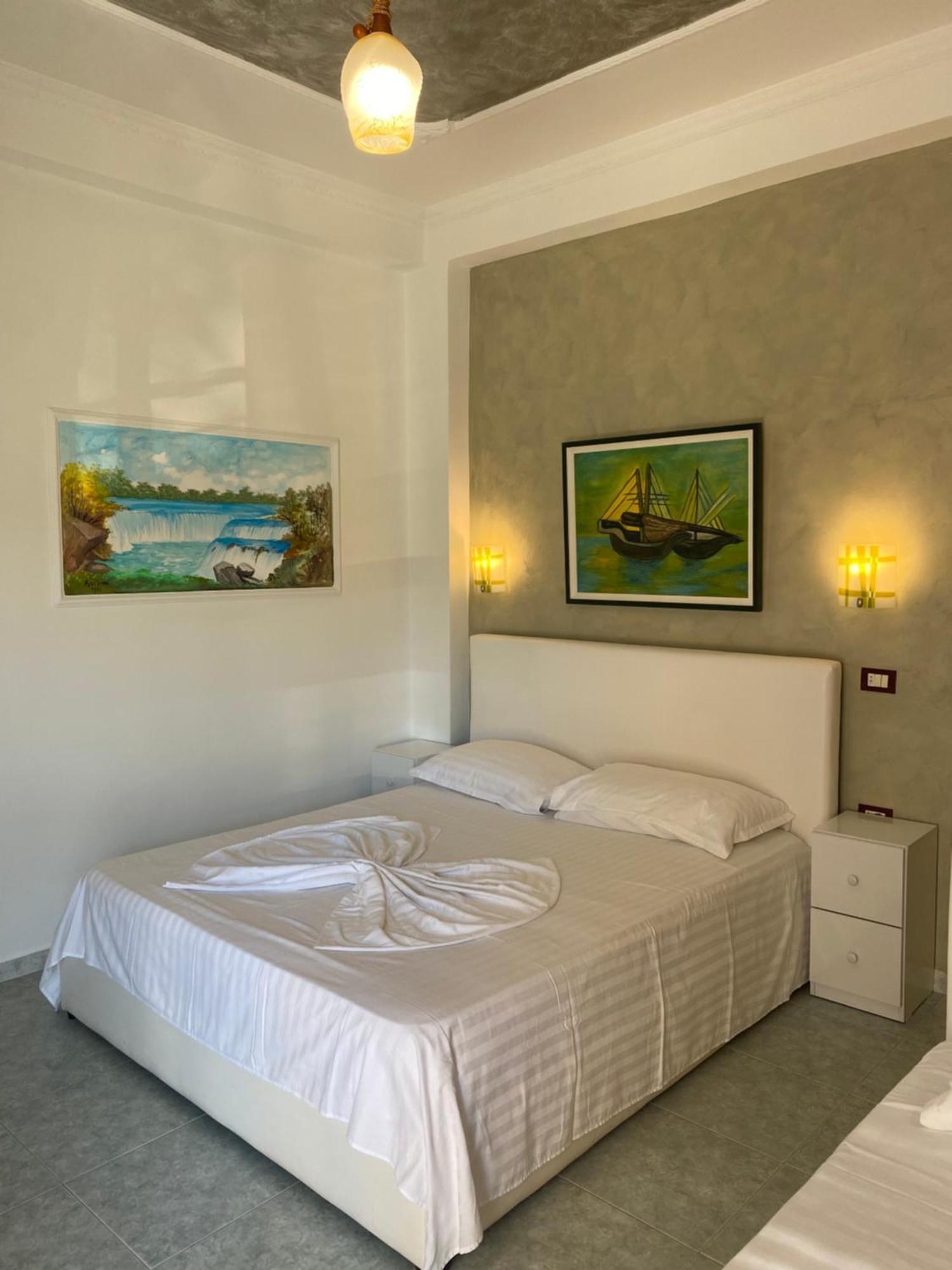 Bliss Boutique Hotel Durrës Buitenkant foto