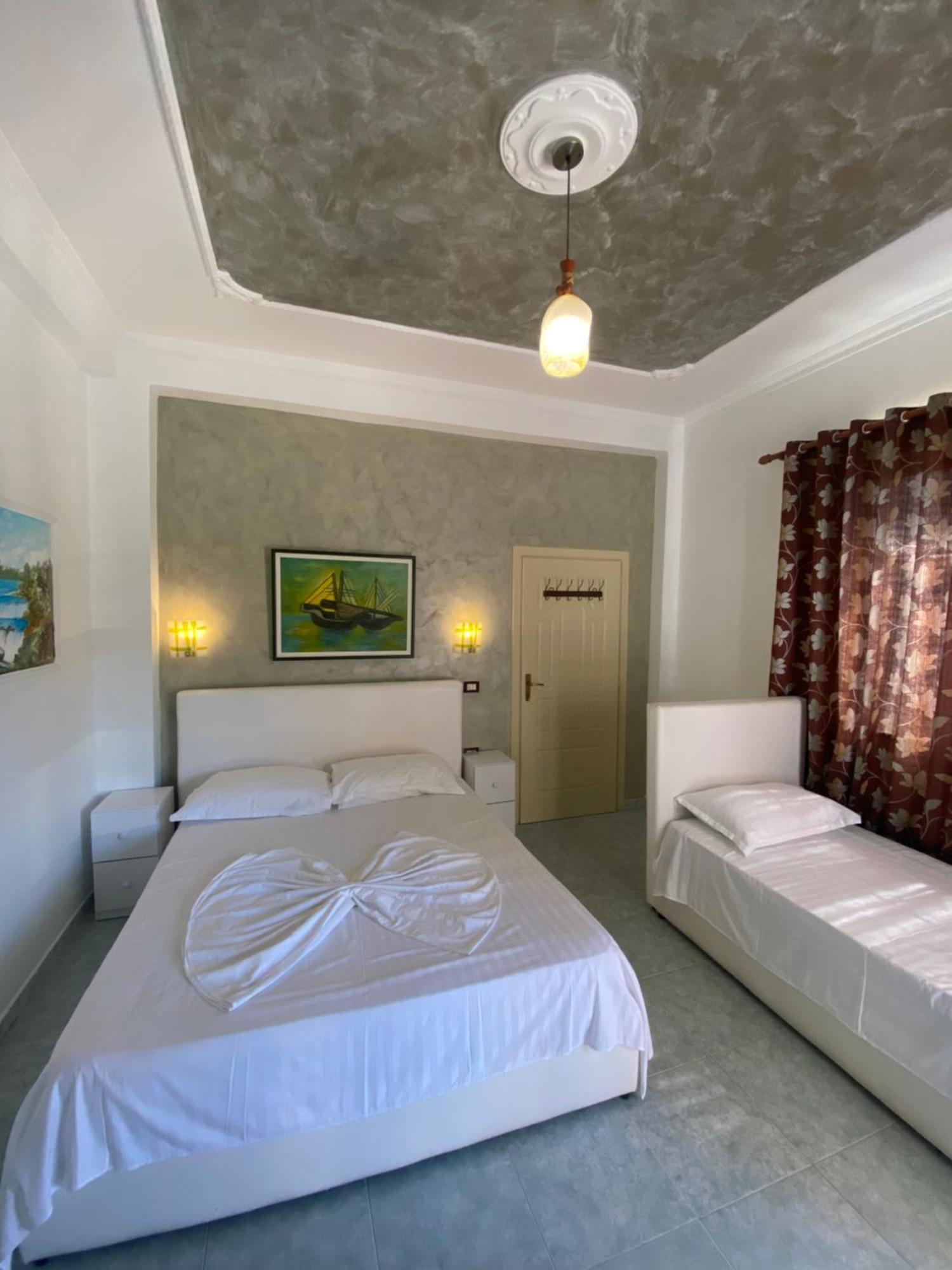 Bliss Boutique Hotel Durrës Buitenkant foto