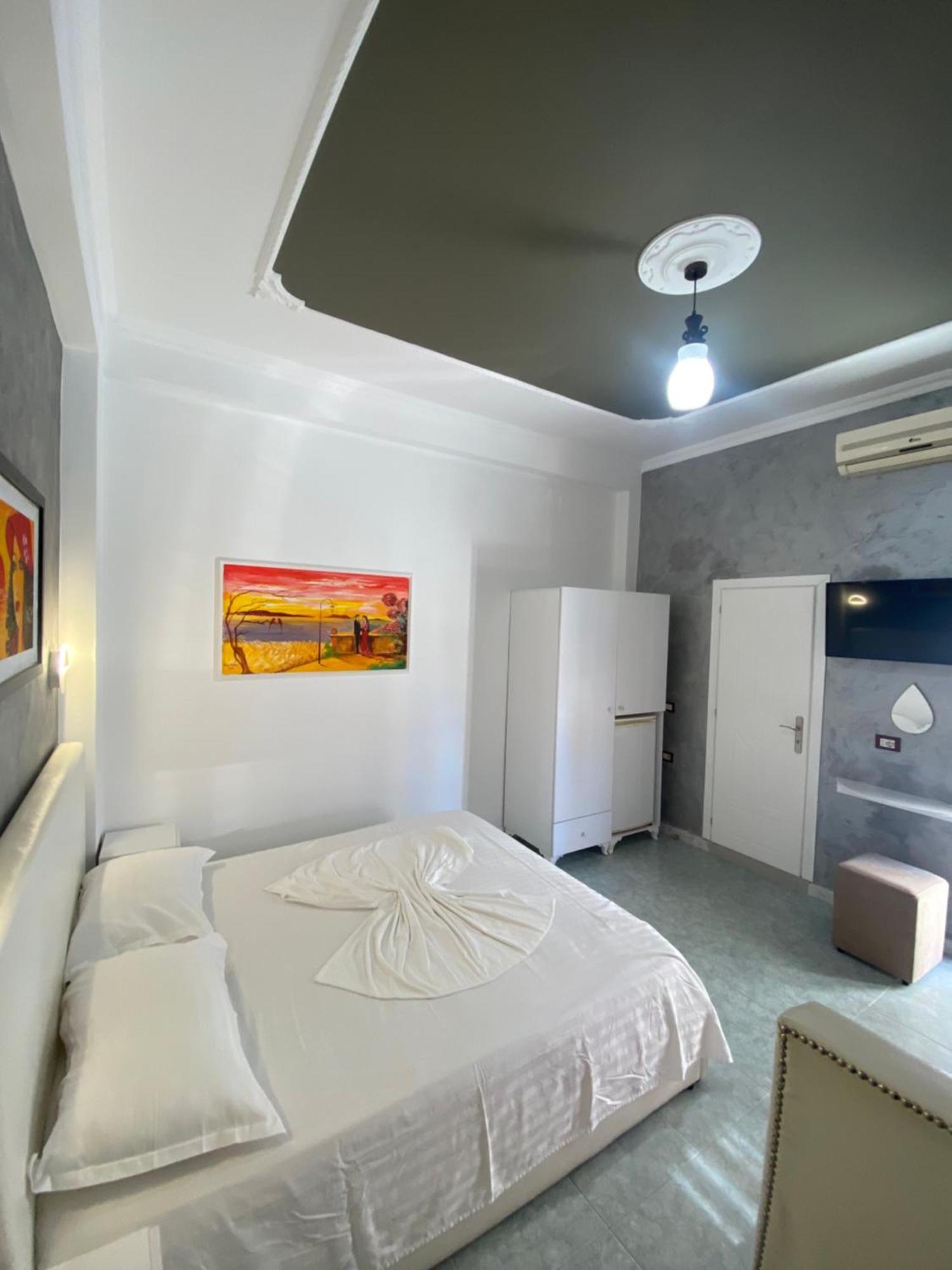 Bliss Boutique Hotel Durrës Buitenkant foto