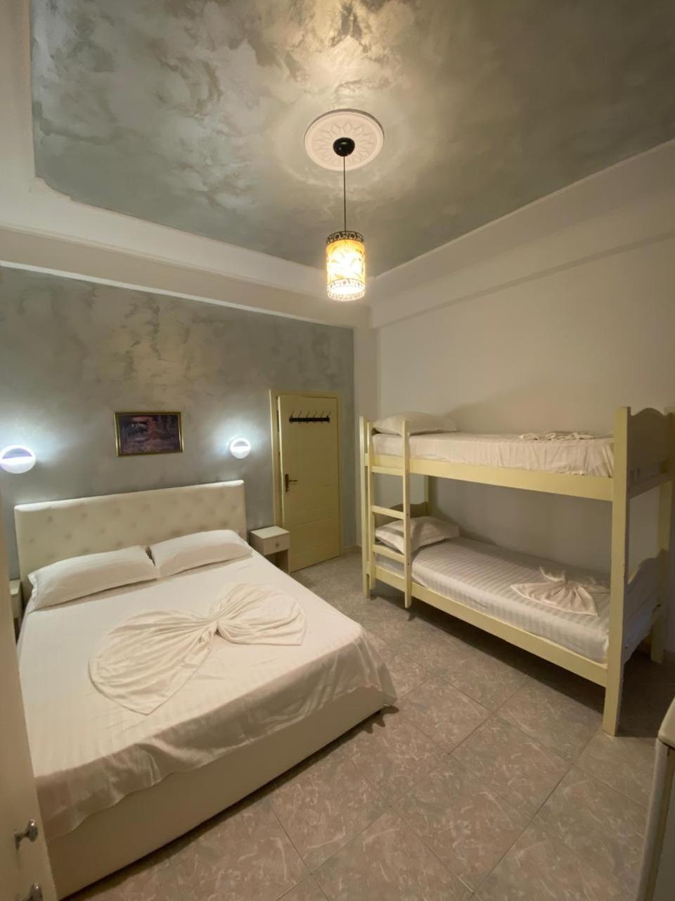 Bliss Boutique Hotel Durrës Buitenkant foto