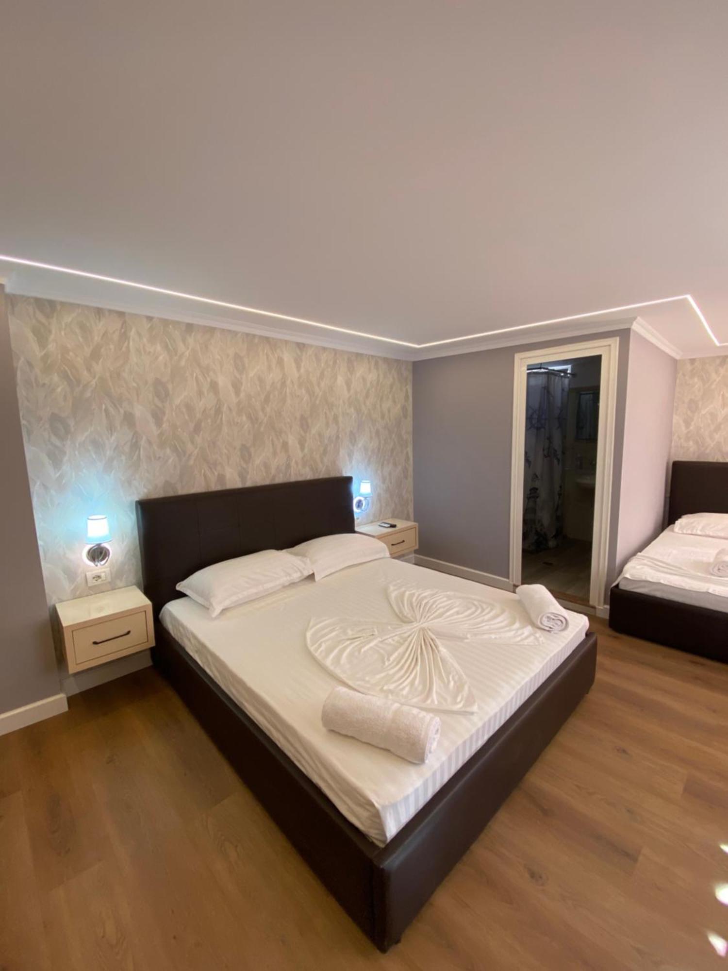 Bliss Boutique Hotel Durrës Buitenkant foto