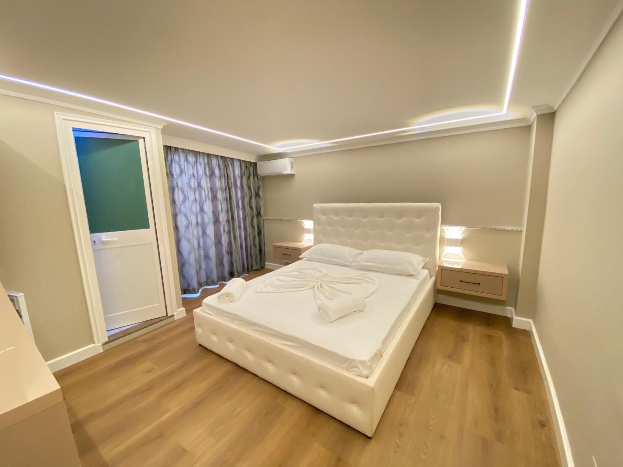 Bliss Boutique Hotel Durrës Buitenkant foto