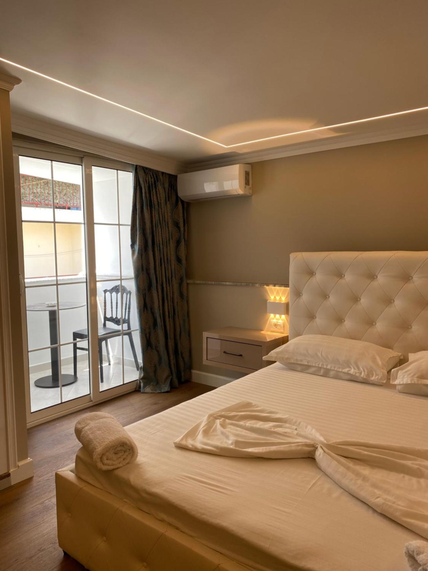 Bliss Boutique Hotel Durrës Buitenkant foto