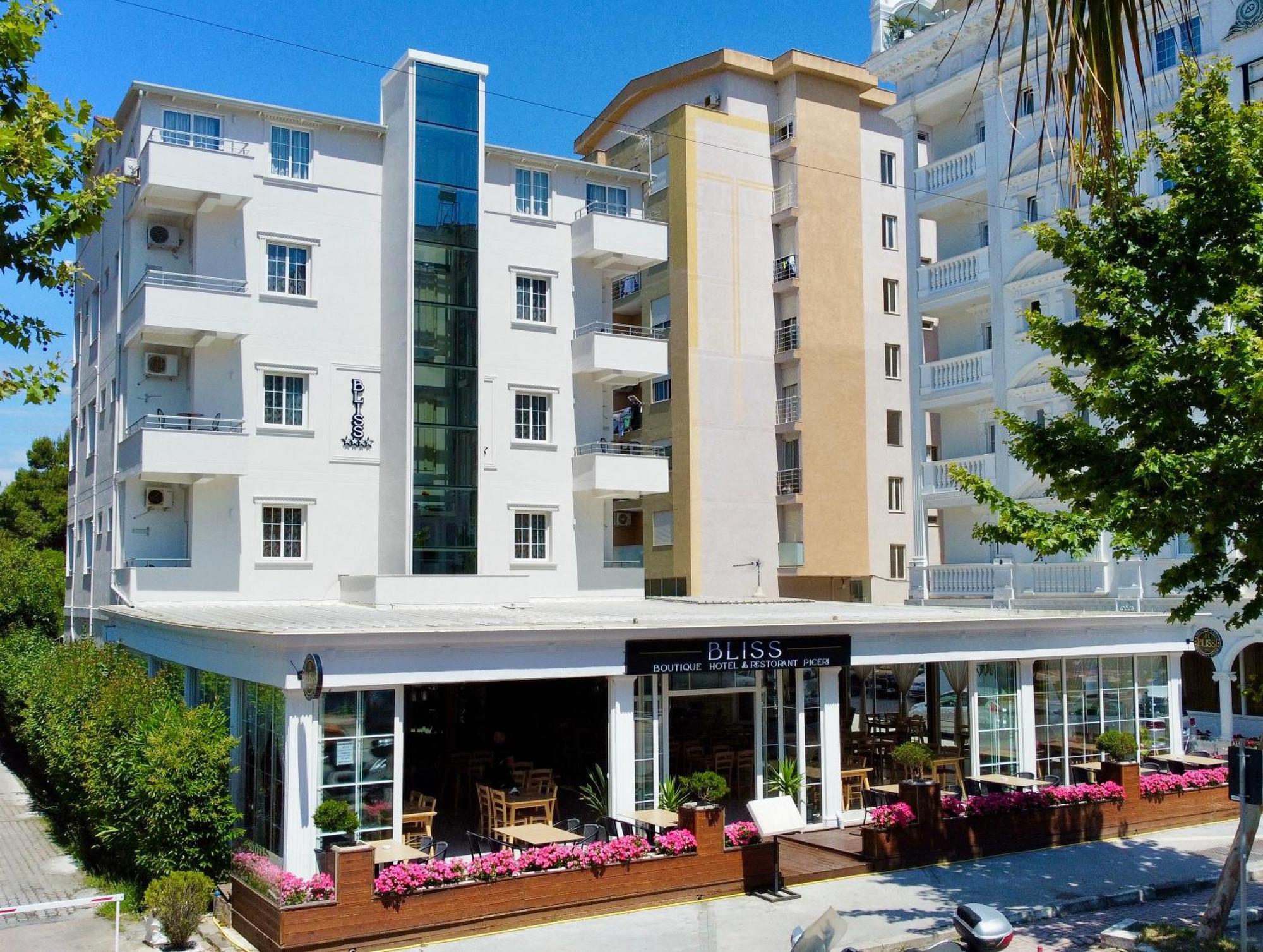Bliss Boutique Hotel Durrës Buitenkant foto